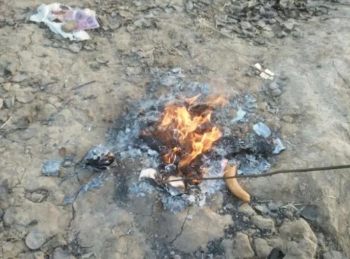 祭祖时烧纸的要点