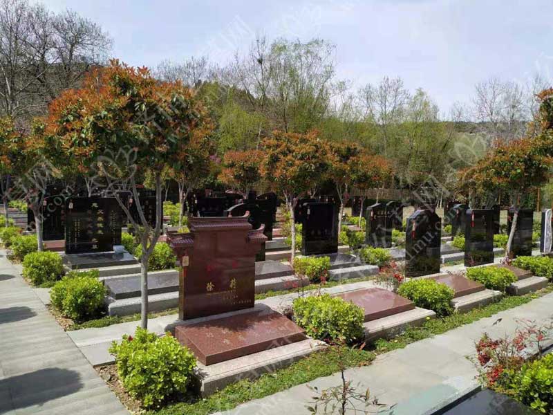 骨灰储存的选择与注意事项