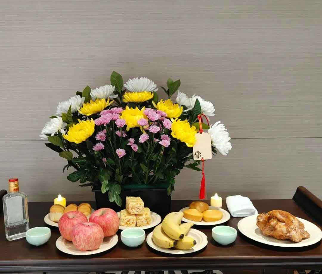 母爱节致敬母亲