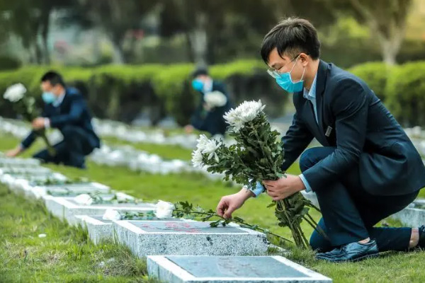 骨灰盒埋葬的注意事项与禁忌